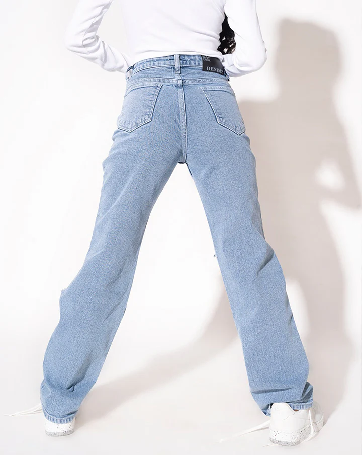 Super Ripped Mom Fit Jeans - Image 2
